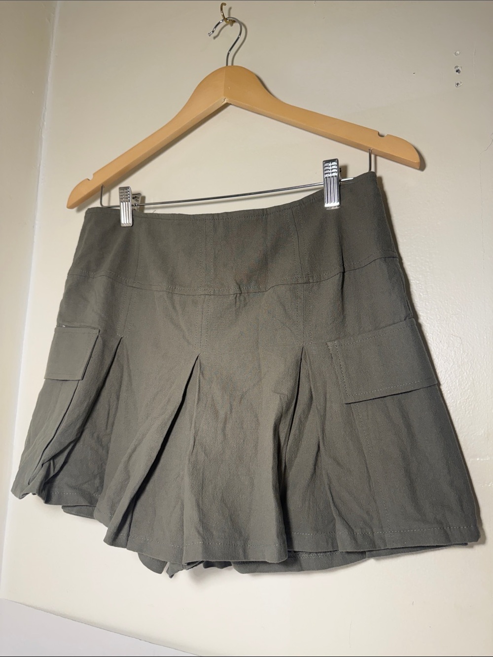 Olive Green Women's Skort with Utility Pockets